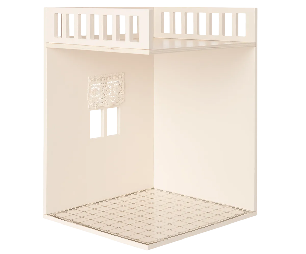 Dollhouse Bathroom