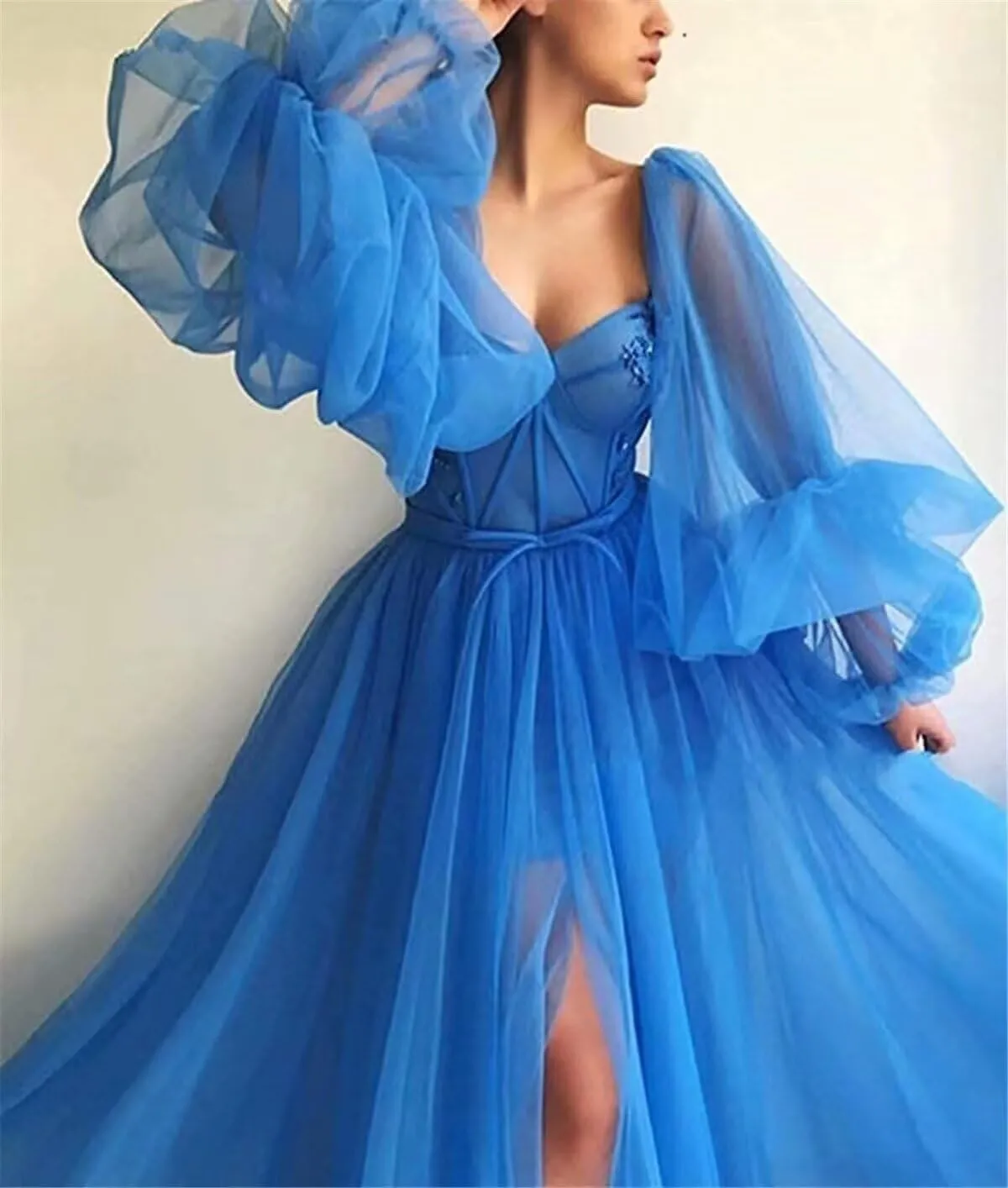 Long Sleeve Prom Dress for Women Sweetheart Tulle Ball Gown with Slit Appliques Princess Formal Evening Gowns