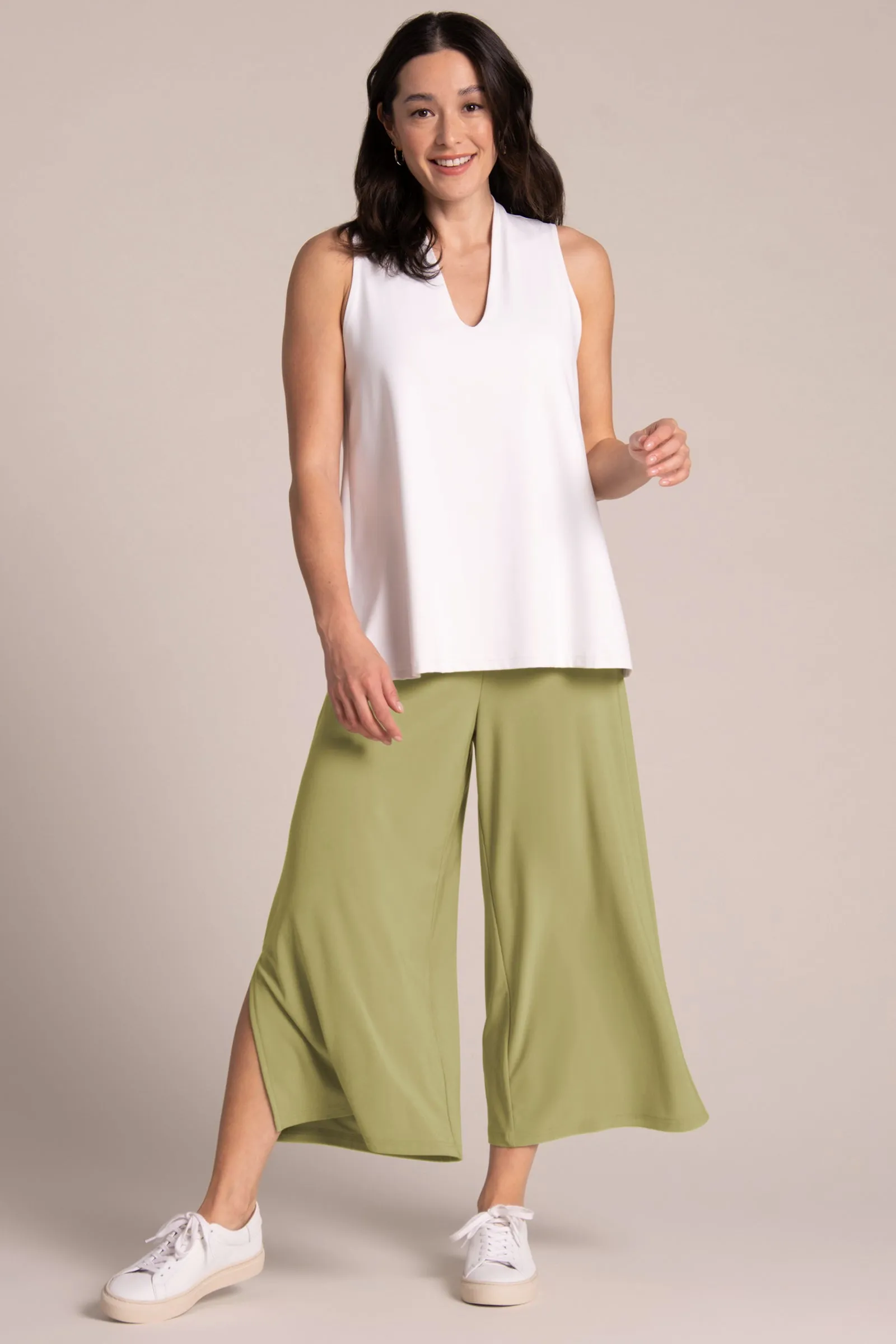 Side Slit Wide Capri | Epsom