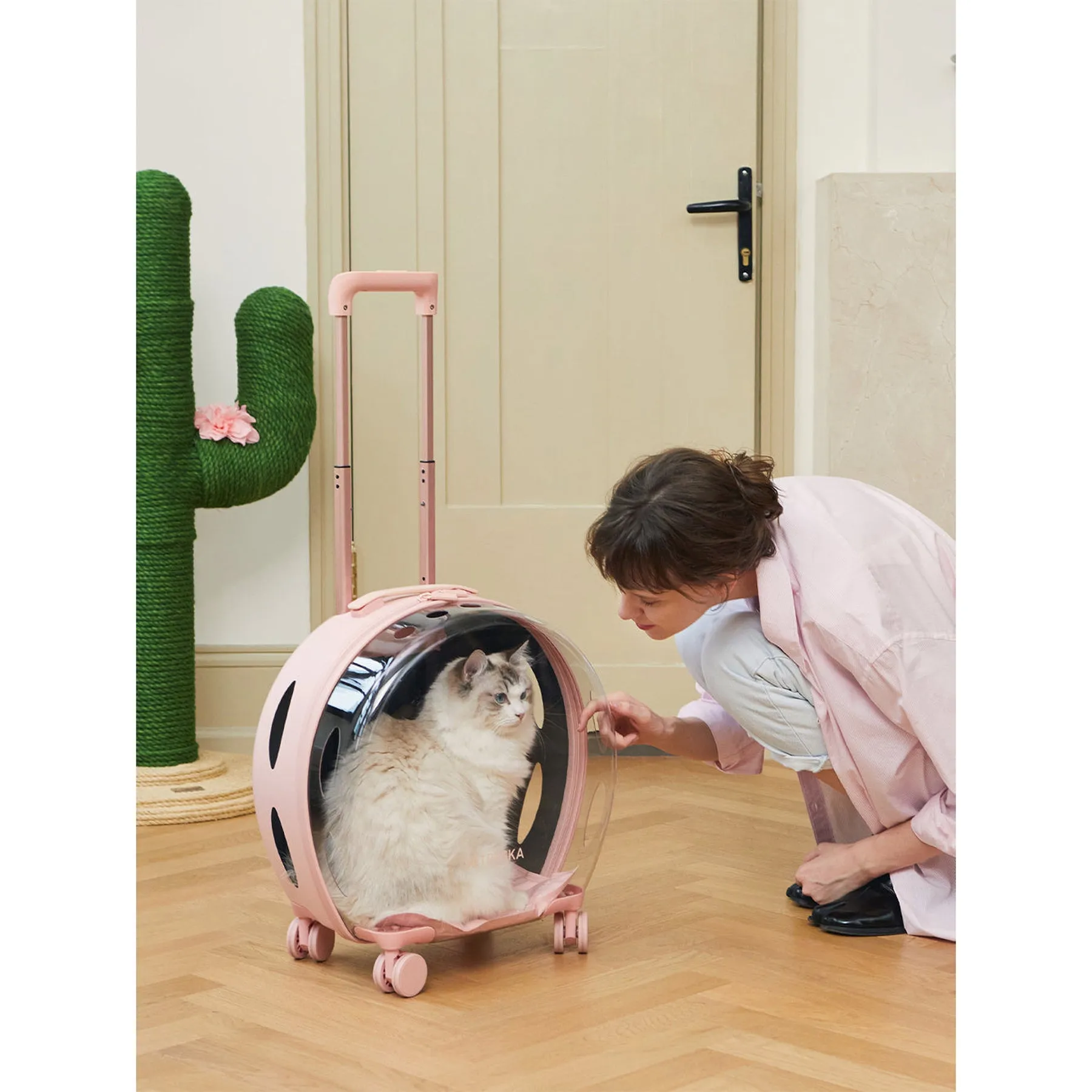 VETRESKA BUBBLE PET CARRIER - PINK